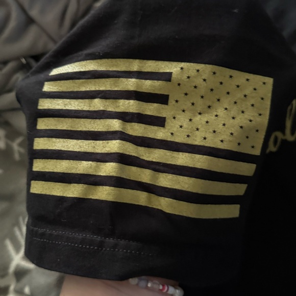 Grunt Style Black 'Hold My Beer' T-Shirt - Picture 3 of 4